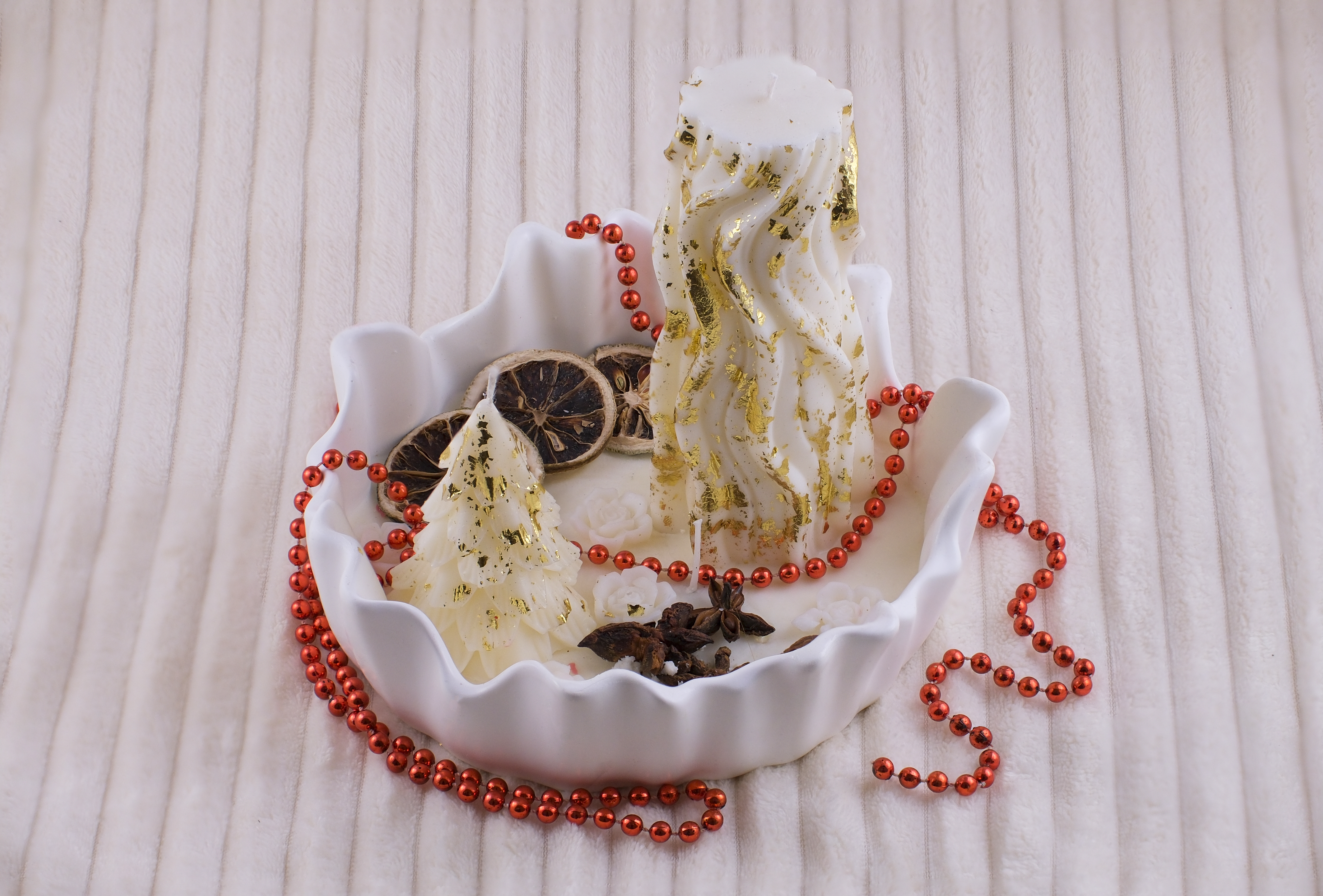 Royal Holiday Candle